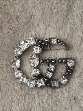 Gucci Silver-Tone Double G Crystal Brooch